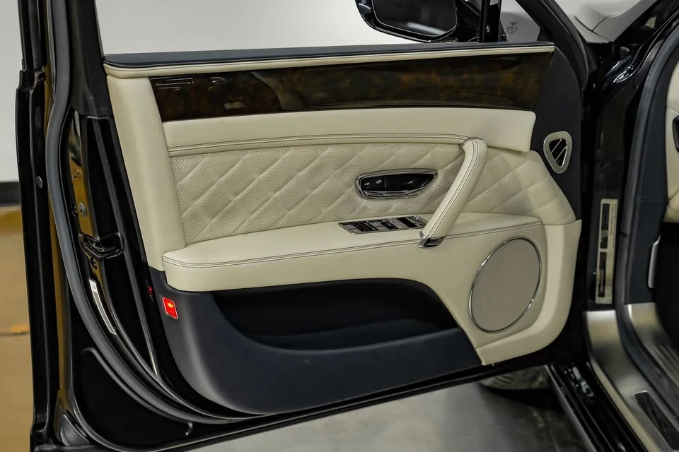 2018 Bentley Continental Flying Spur - Image 16 of 20