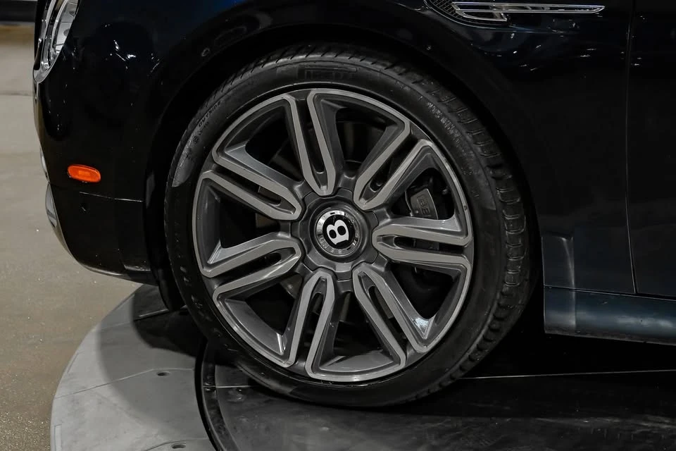 2018 Bentley Continental Flying Spur - Image 2 of 20