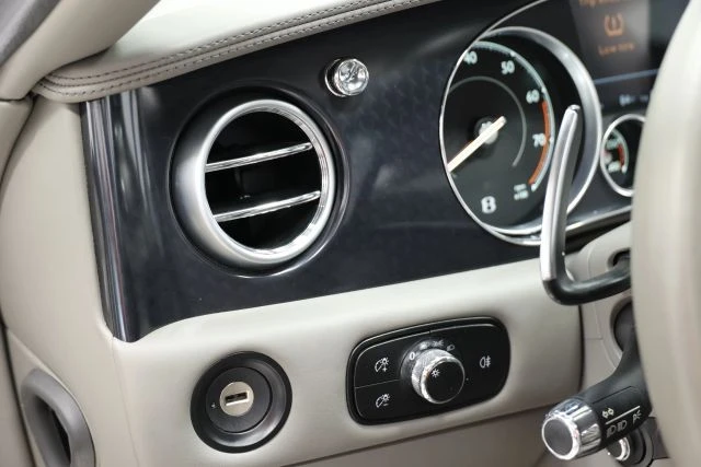 2018 Bentley Continental Flying Spur - Image 23 of 31