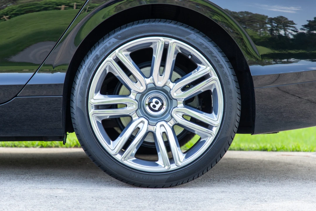 2018 Bentley Continental Flying Spur - Image 21 of 31