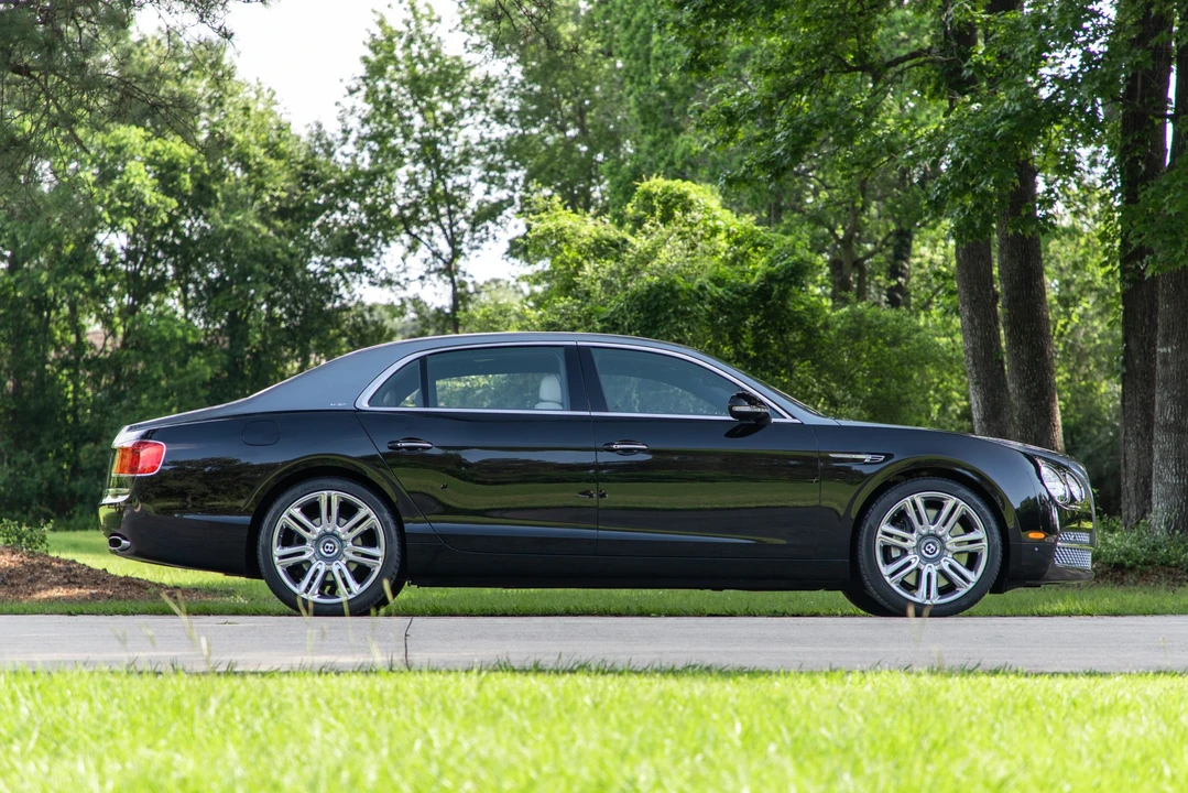 2018 Bentley Continental Flying Spur - Image 9 of 31