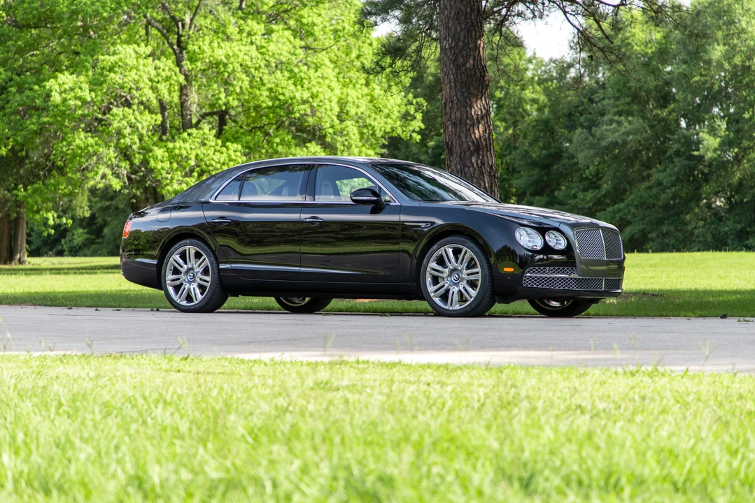 2018 Bentley Continental Flying Spur - Image 2 of 31
