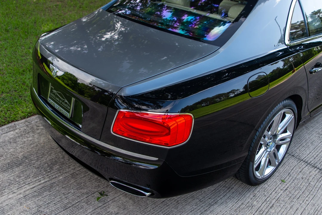 2018 Bentley Continental Flying Spur - Image 17 of 31