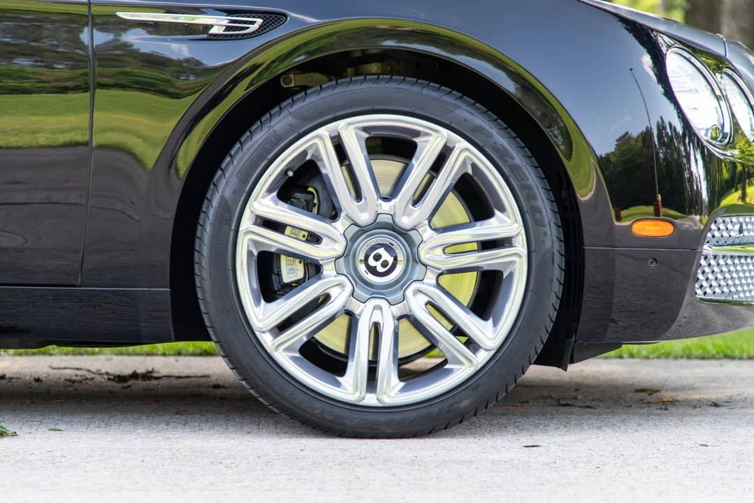 2018 Bentley Continental Flying Spur - Image 19 of 31
