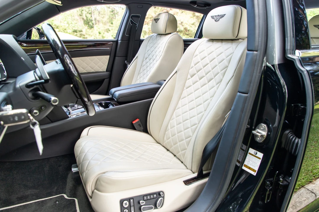 2018 Bentley Continental Flying Spur - Image 27 of 31