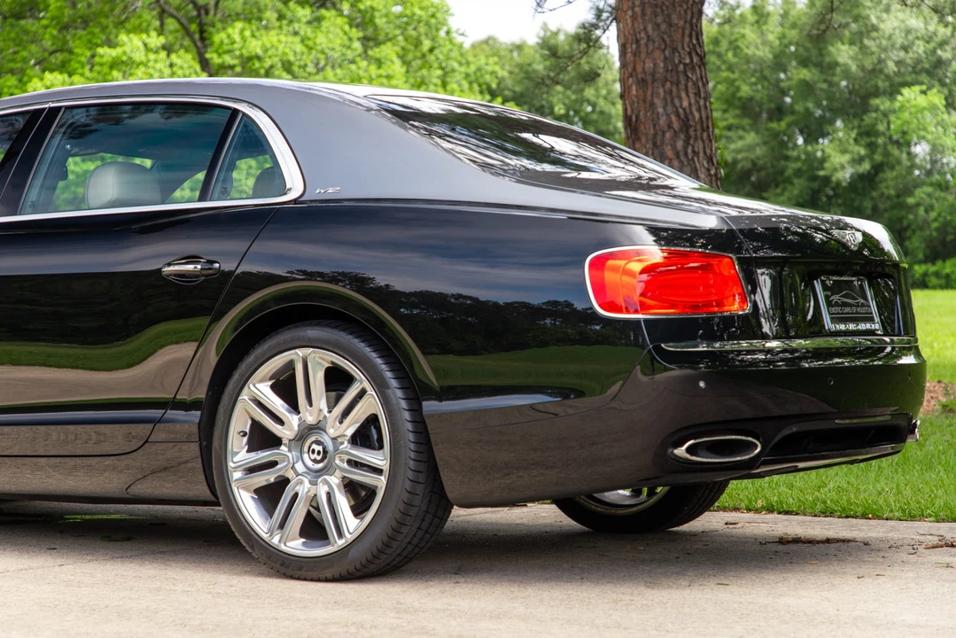 2018 Bentley Continental Flying Spur - Image 15 of 31