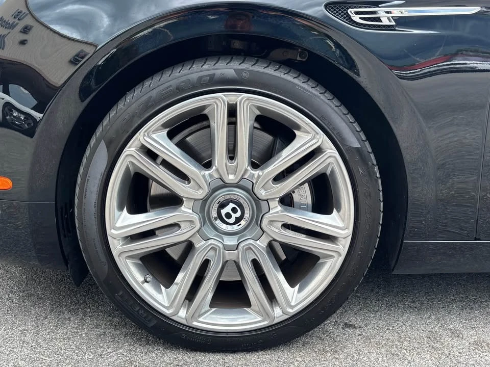 2018 Bentley - Image 4 of 14