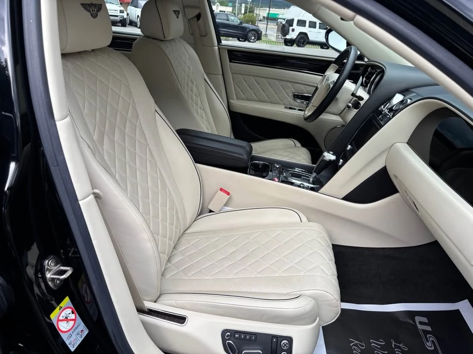2018 Bentley - Image 11 of 14