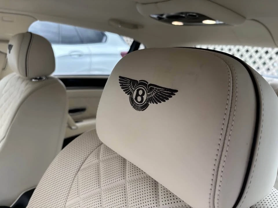 2018 Bentley - Image 9 of 14