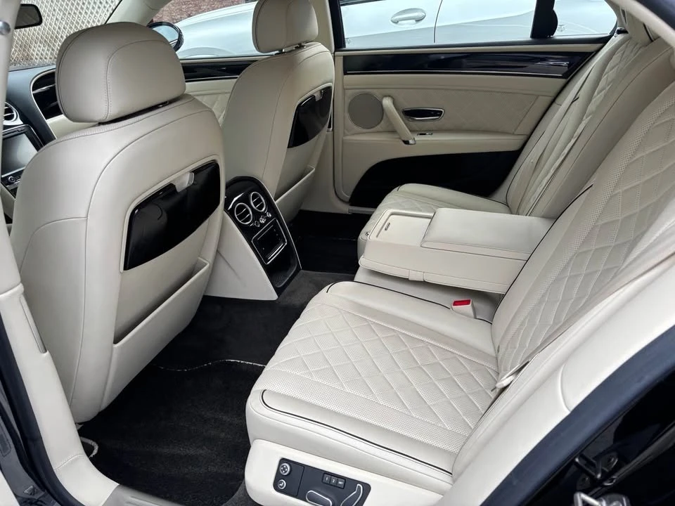 2018 Bentley - Image 10 of 14