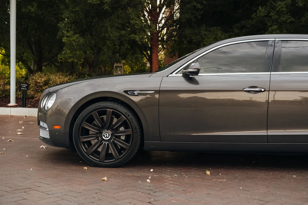 2018 Bentley Continental Flying Spur - Image 16 of 31