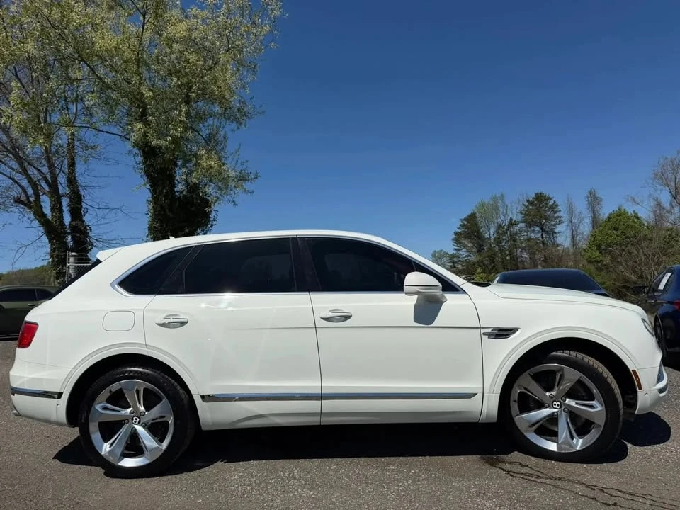 2018 Bentley Bentayga - Image 8 of 14