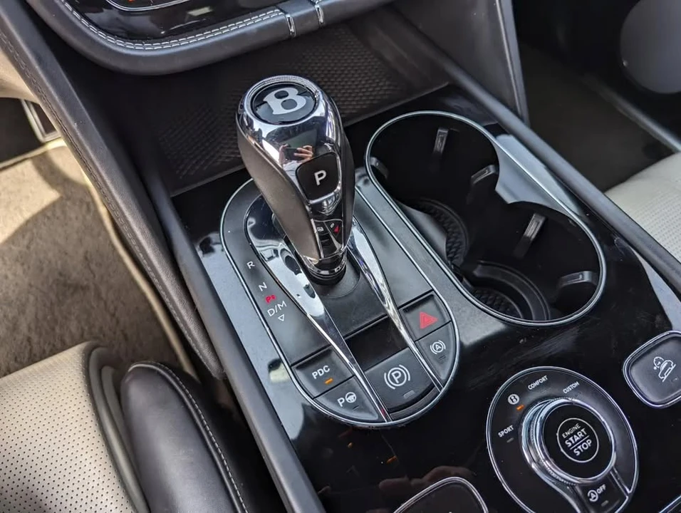 2018 Bentley Bentayga - Image 13 of 20