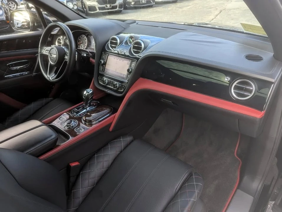 2018 Bentley Bentayga - Image 13 of 20