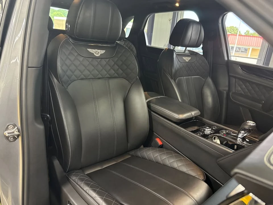 2018 Bentley Bentayga - Image 16 of 20