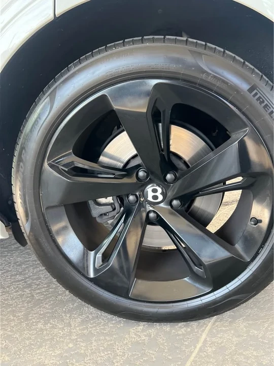 2018 Bentley Bentayga - Image 4 of 7