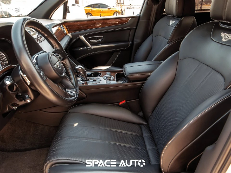 2018 Bentley Bentayga - Image 7 of 18