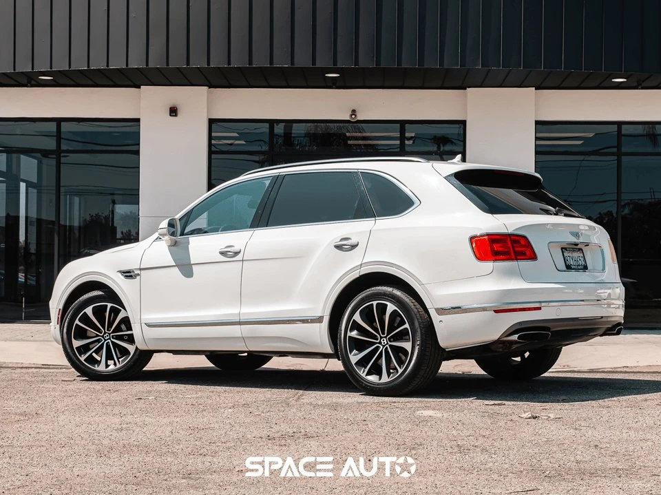 2018 Bentley Bentayga - Image 5 of 18