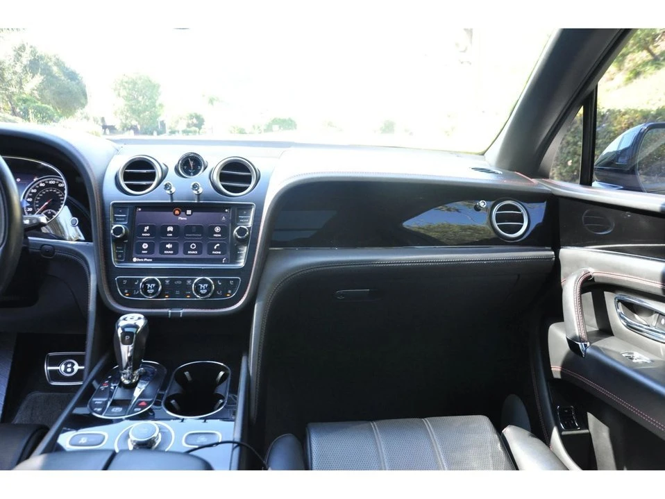 2018 Bentley Bentayga - Image 15 of 20