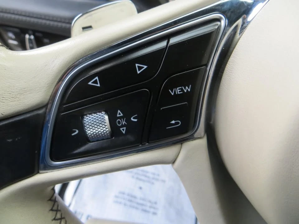 2018 Bentley Bentayga - Image 19 of 20