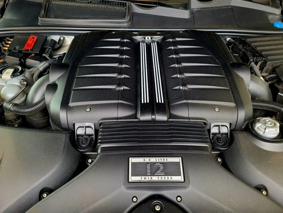 2018 Bentley Bentayga - Image 16 of 16