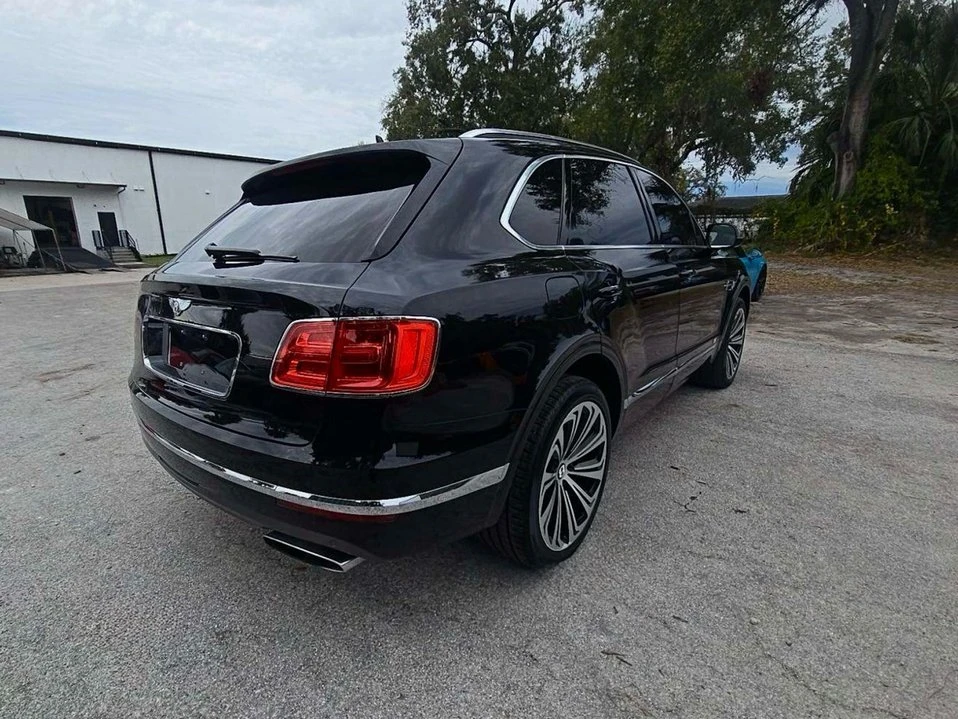 2018 Bentley Bentayga - Image 7 of 16