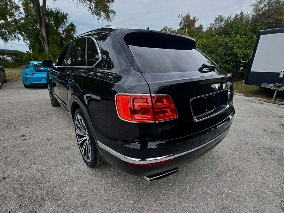 2018 Bentley Bentayga - Image 5 of 16