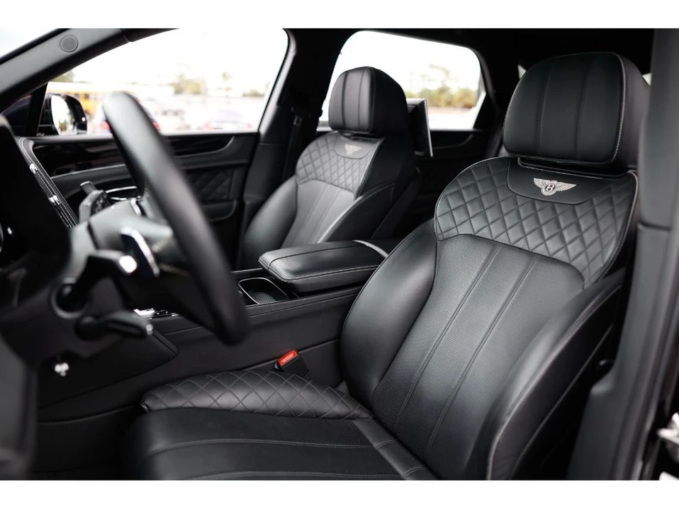 2018 Bentley Bentayga - Image 8 of 20