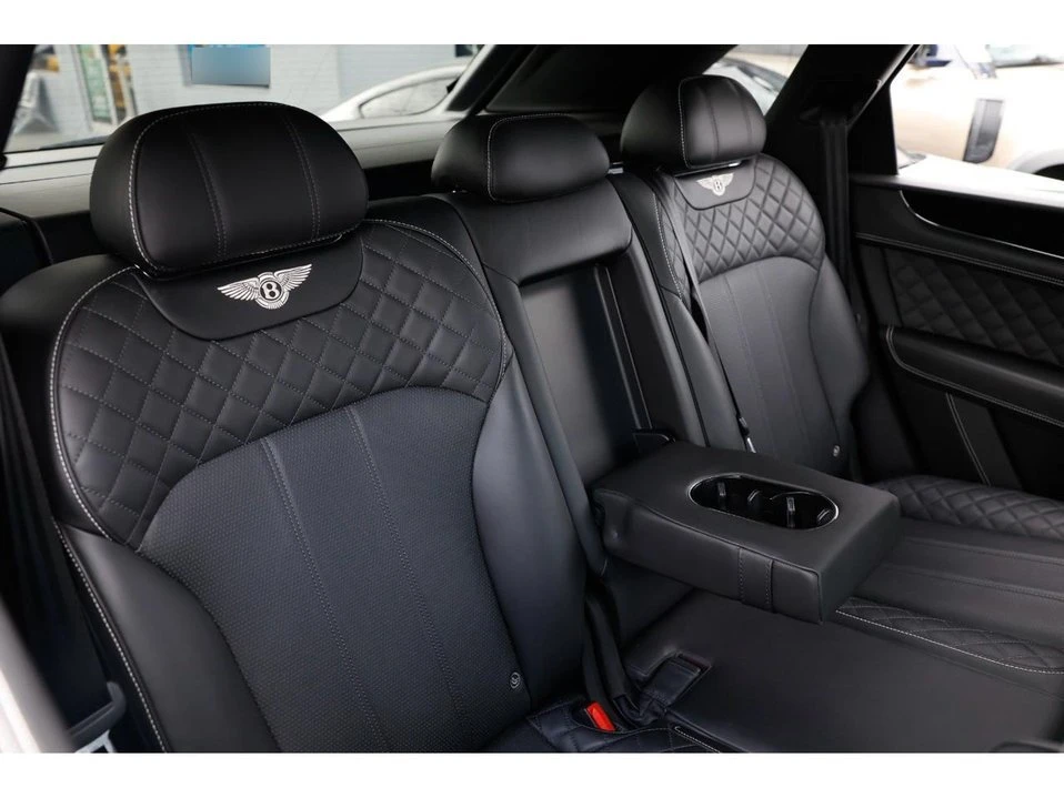 2018 Bentley Bentayga - Image 16 of 20