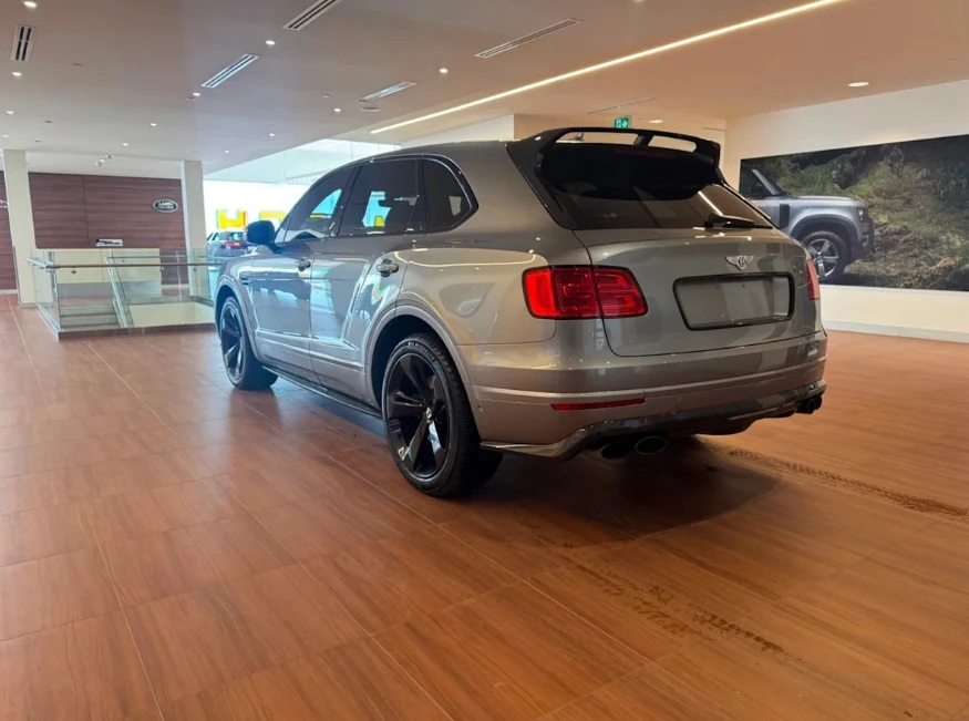 2018 Bentley Bentayga - Image 3 of 12