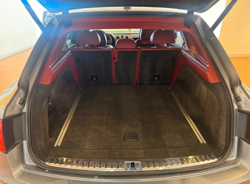 2018 Bentley Bentayga - Image 12 of 12