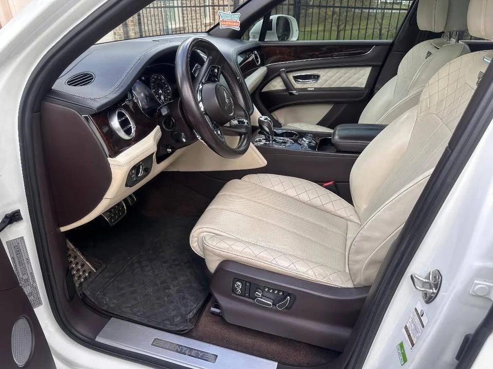 2018 Bentley Bentayga - Image 12 of 20