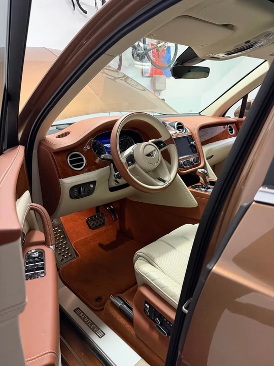2018 Bentley Bentayga - Image 10 of 11