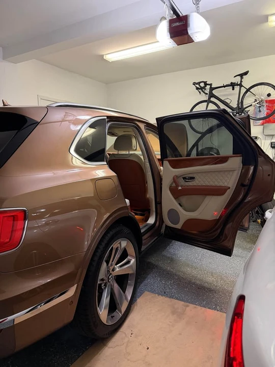 2018 Bentley Bentayga - Image 6 of 11