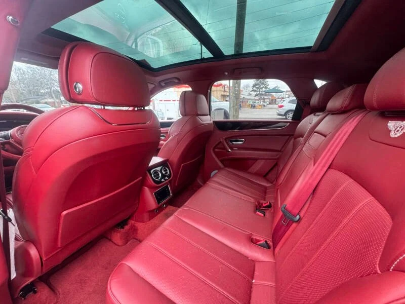 2018 Bentley Bentayga - Image 3 of 5