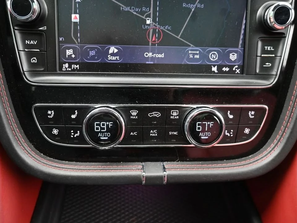 2018 Bentley Bentayga - Image 16 of 20
