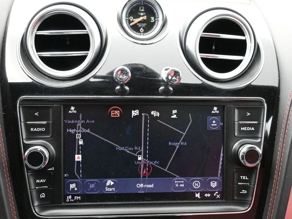 2018 Bentley Bentayga - Image 14 of 20