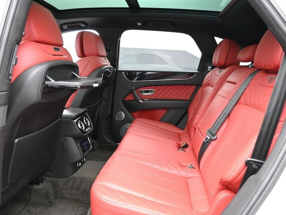 2018 Bentley Bentayga - Image 19 of 20