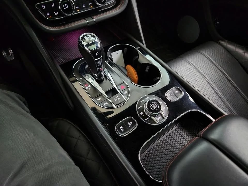2018 Bentley Bentayga - Image 19 of 20