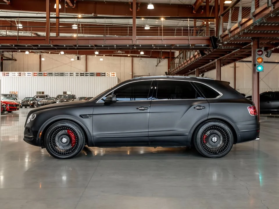 2018 Bentley Bentayga - Image 14 of 17