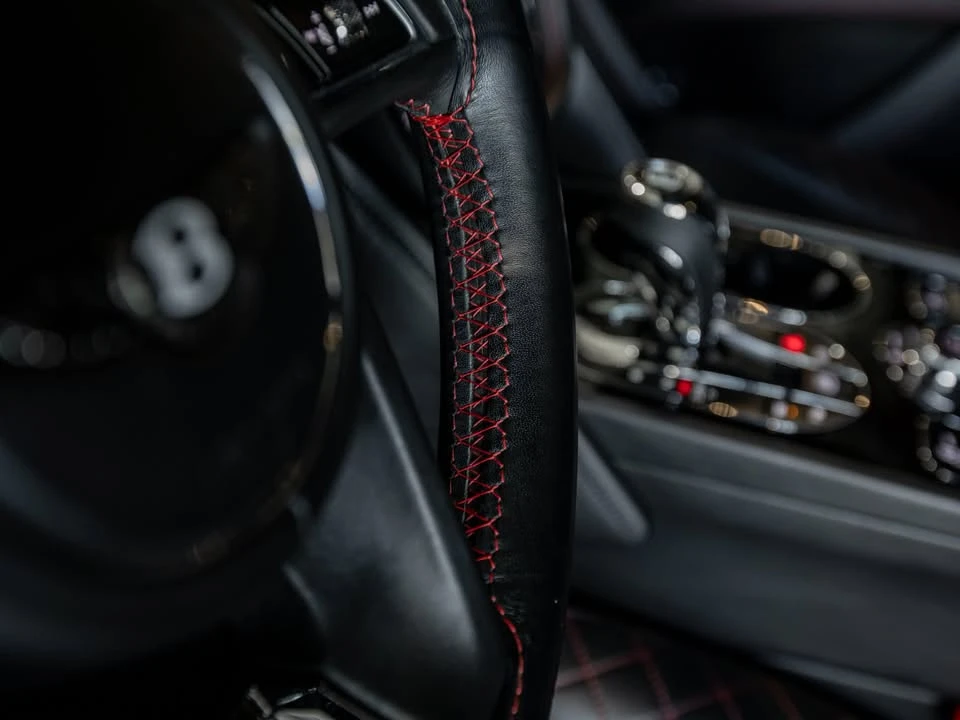2018 Bentley Bentayga - Image 12 of 17