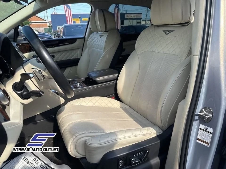 2018 Bentley Bentayga - Image 16 of 20