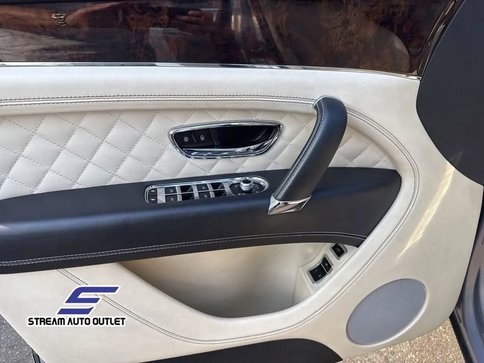 2018 Bentley Bentayga - Image 13 of 20