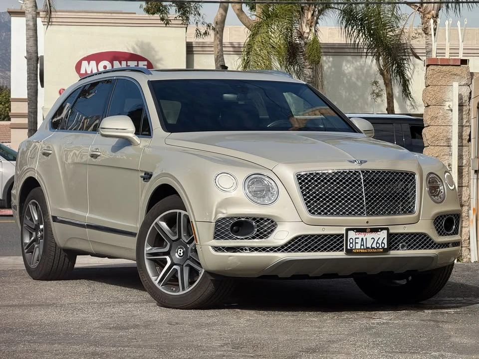 2018 Bentley Bentayga - Image 3 of 15