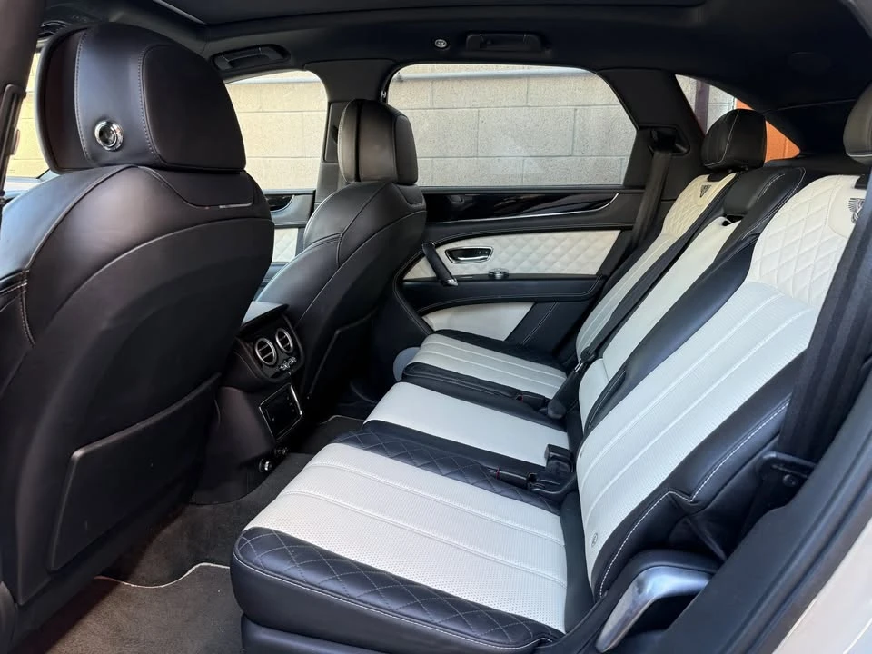 2018 Bentley Bentayga - Image 14 of 15