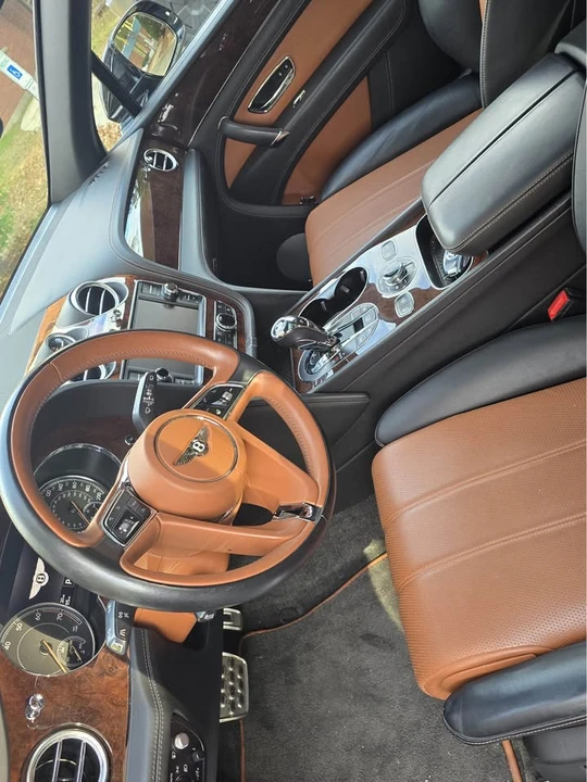 2018 Bentley Bentayga - Image 5 of 12