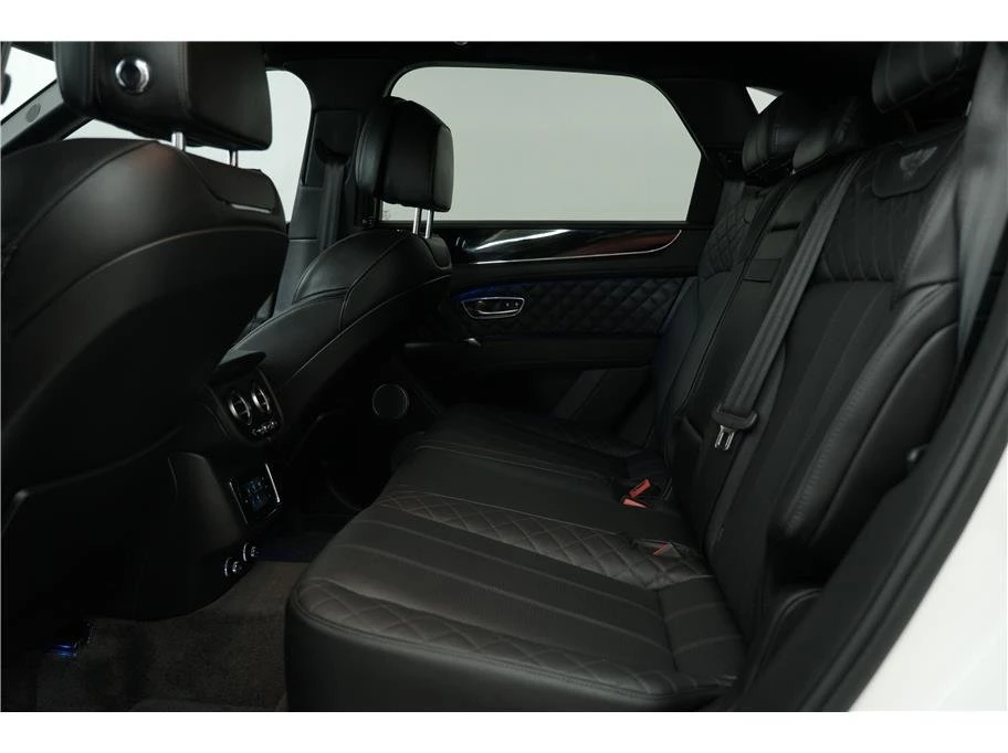 2018 Bentley Bentayga - Image 10 of 12