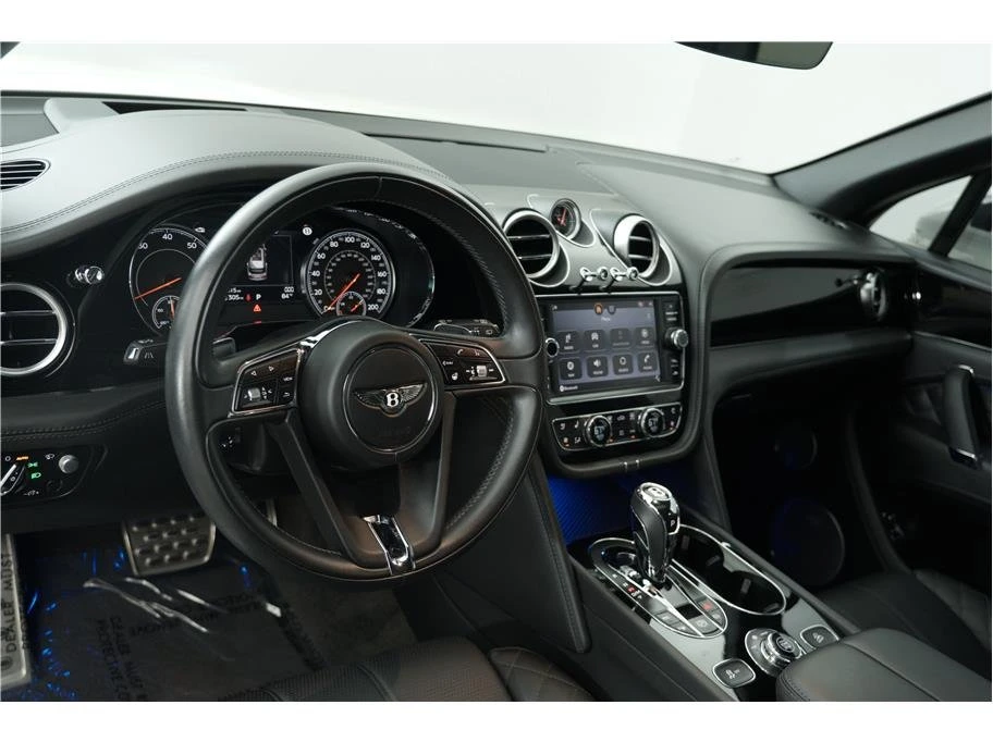 2018 Bentley Bentayga - Image 9 of 12