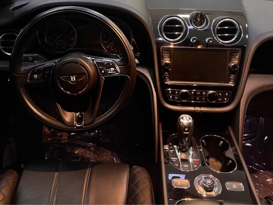 2018 Bentley Bentayga - Image 9 of 9