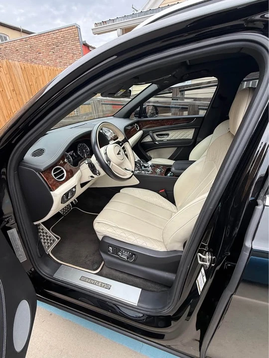 2018 Bentley Bentayga - Image 4 of 5